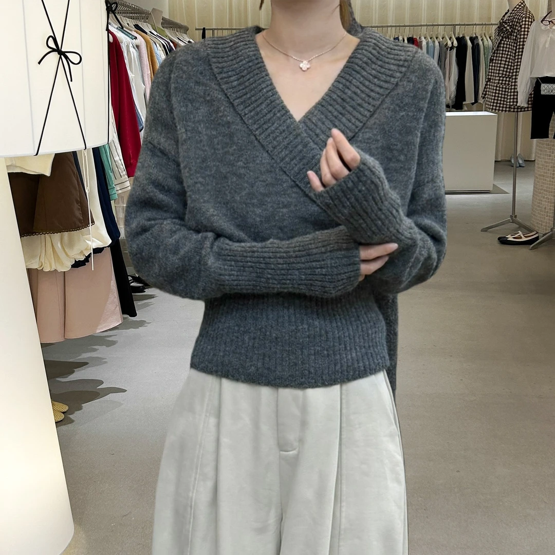 H-清仓2025秋冬慵懒高级感毛线衣交叉V领可外穿内搭灰色针织毛衣