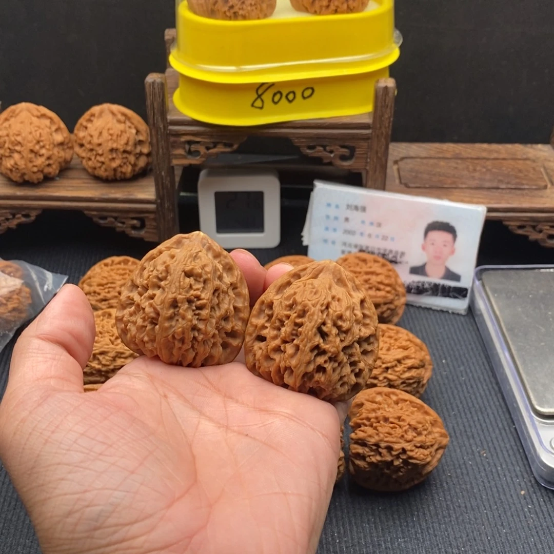 绿***驴核桃文玩核桃手把件
