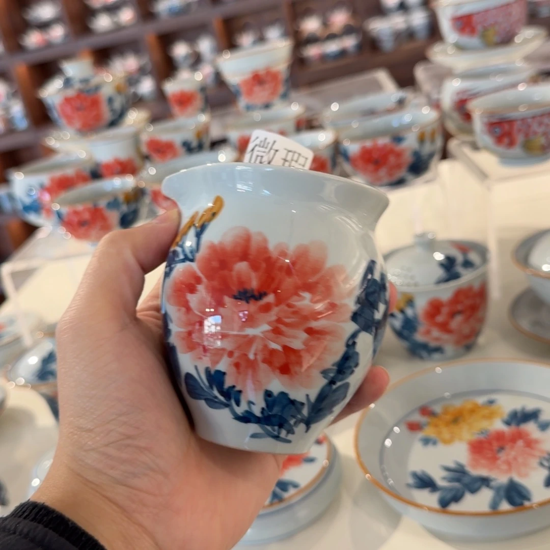 釉下手绘茶具微瑕