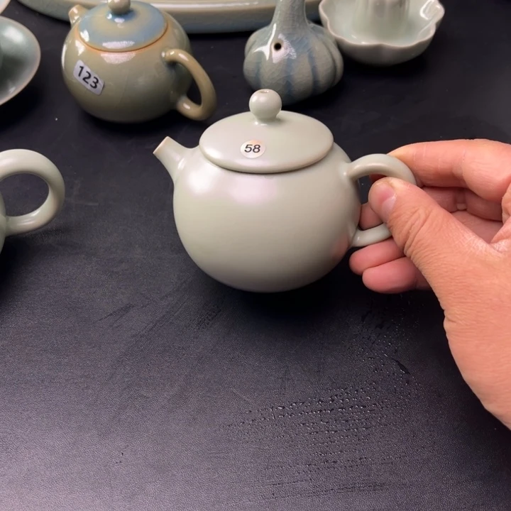 摆件微瑕粉青苹果壶