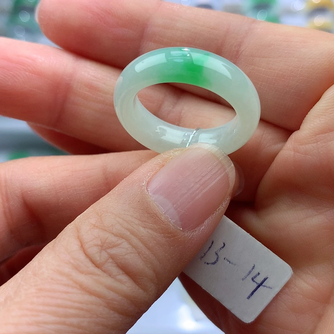 翡翠戒指未镶嵌131-4号