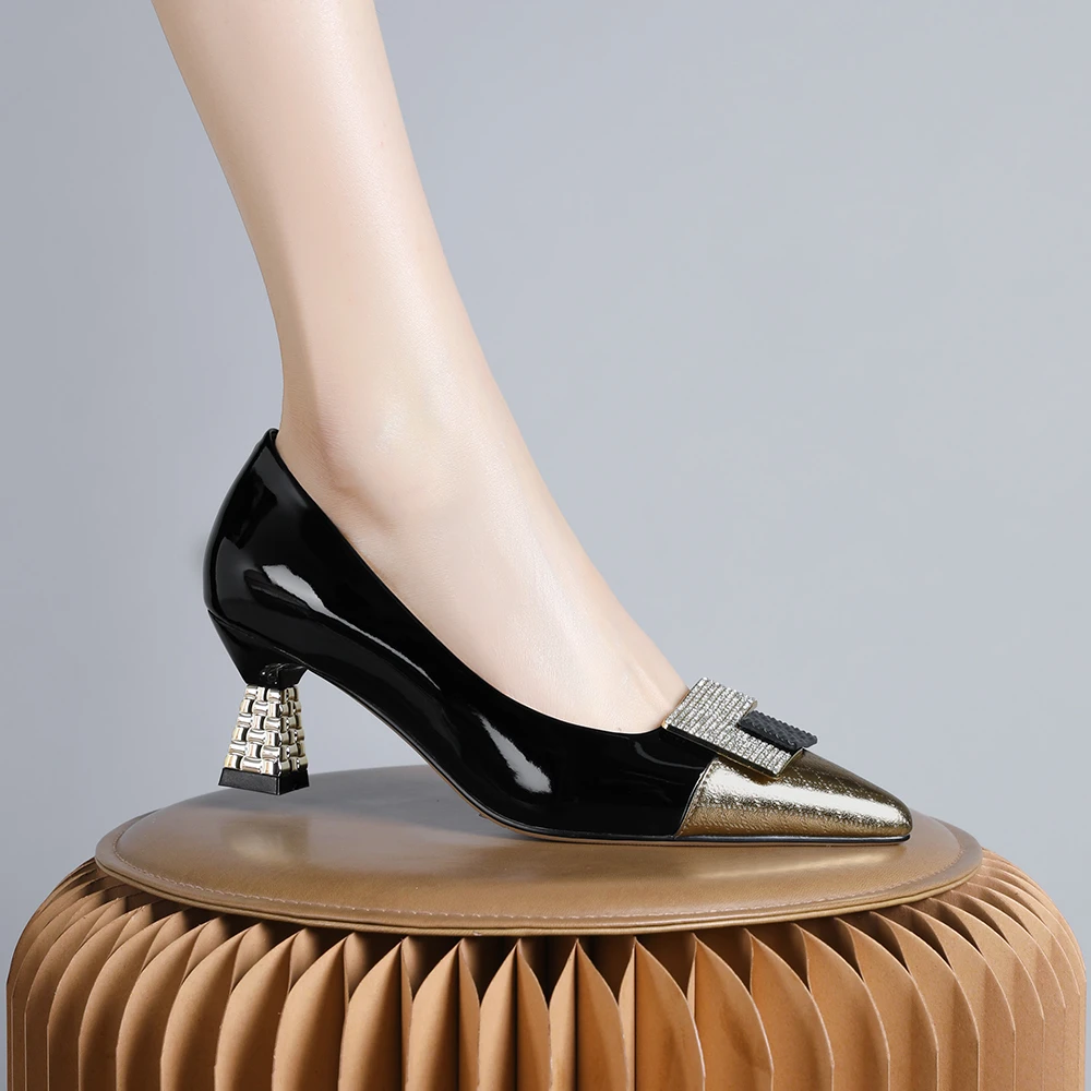 妮彩诗2024新款欧美拼色设计温柔气质单鞋女尖头百搭简约女鞋1404