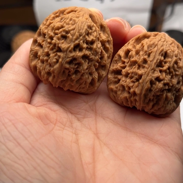 吊坠文玩核桃南疆37