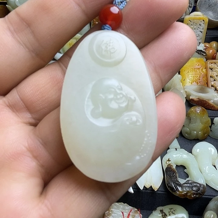 颈饰未镶嵌和田玉