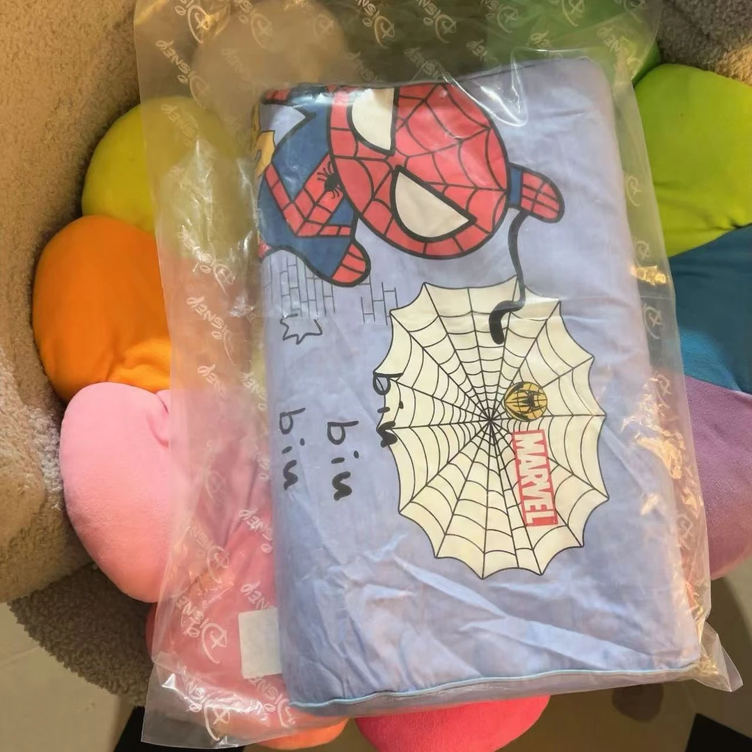 新的有一点气味正常 GG628 儿童 枕头