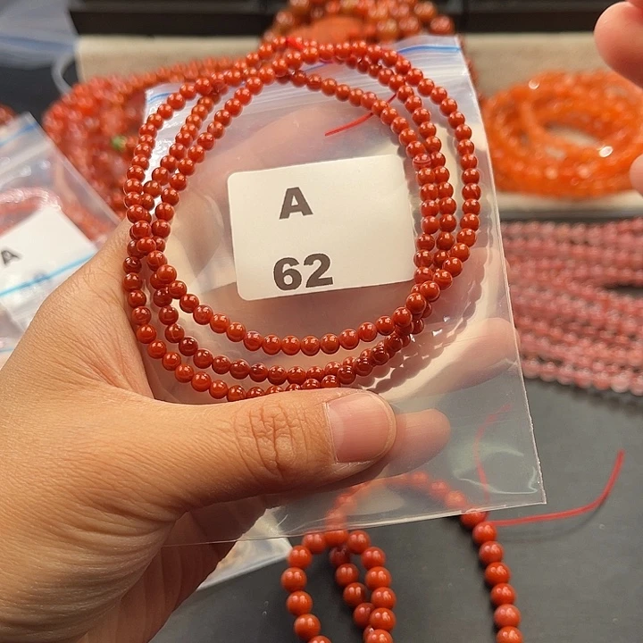 南红玛瑙未镶嵌多样性发货默认微瑕称重4mm