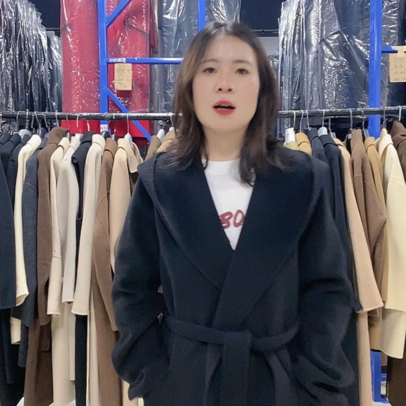 【闪购商品】26718灰色帽衫大衣纯绒