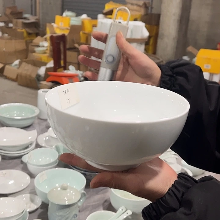瓷片高白泥7英寸罗汉面碗两个，微瑕包邮