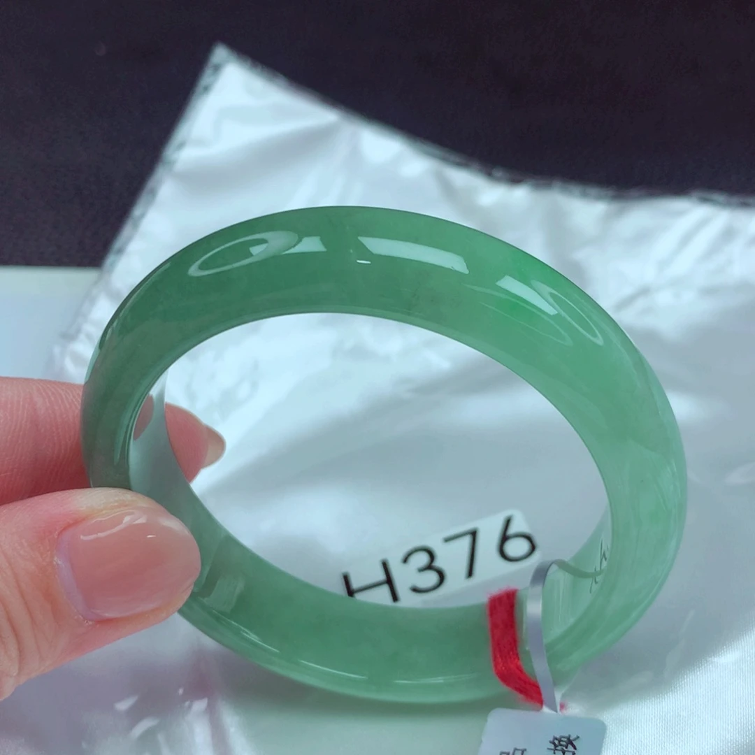 翡翠手镯未镶嵌手镯88