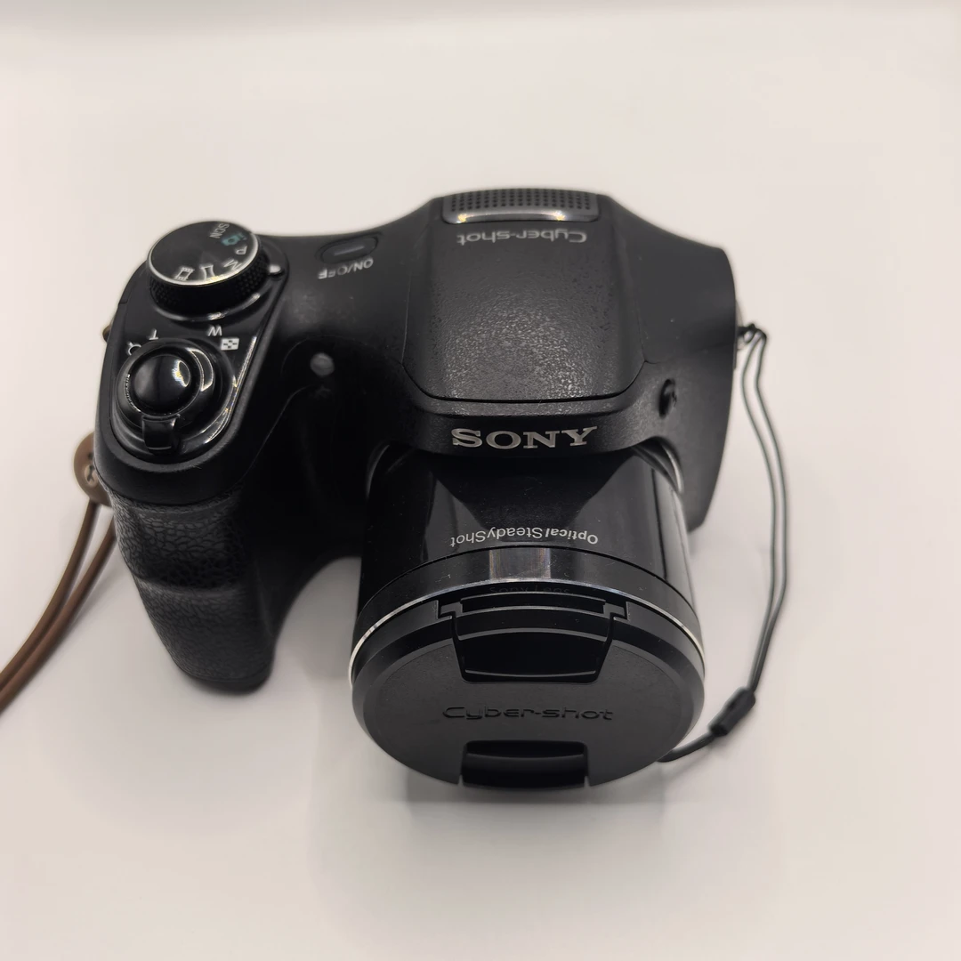 9新 Sony/索尼 H200长焦镜头26倍数码相机黑色照相，2000万像素