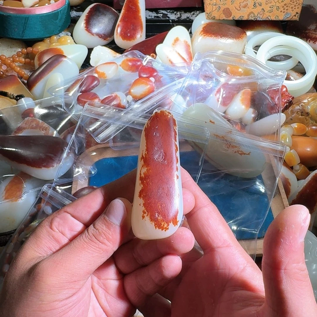 和田玉挂件未镶嵌诚**府