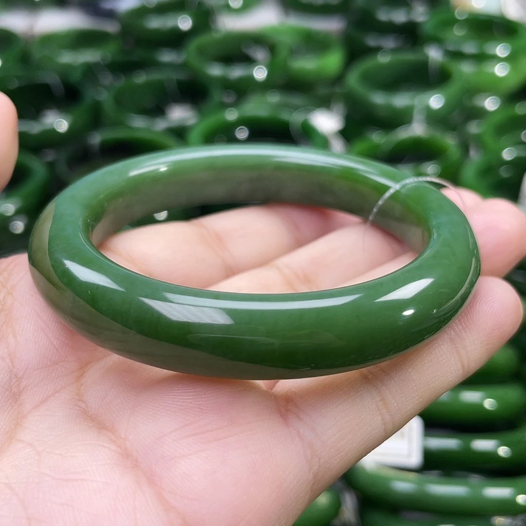 未镶嵌手镯和田玉（碧玉）