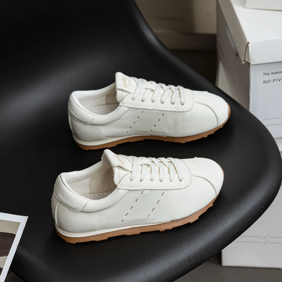 2025春头层牛皮内里羊皮35-43大码女鞋软底软面休闲小白鞋超软