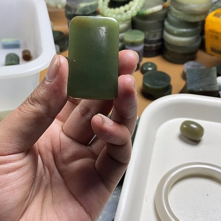 銘***萱和田玉（糖玉）未镶嵌珠宝半成品