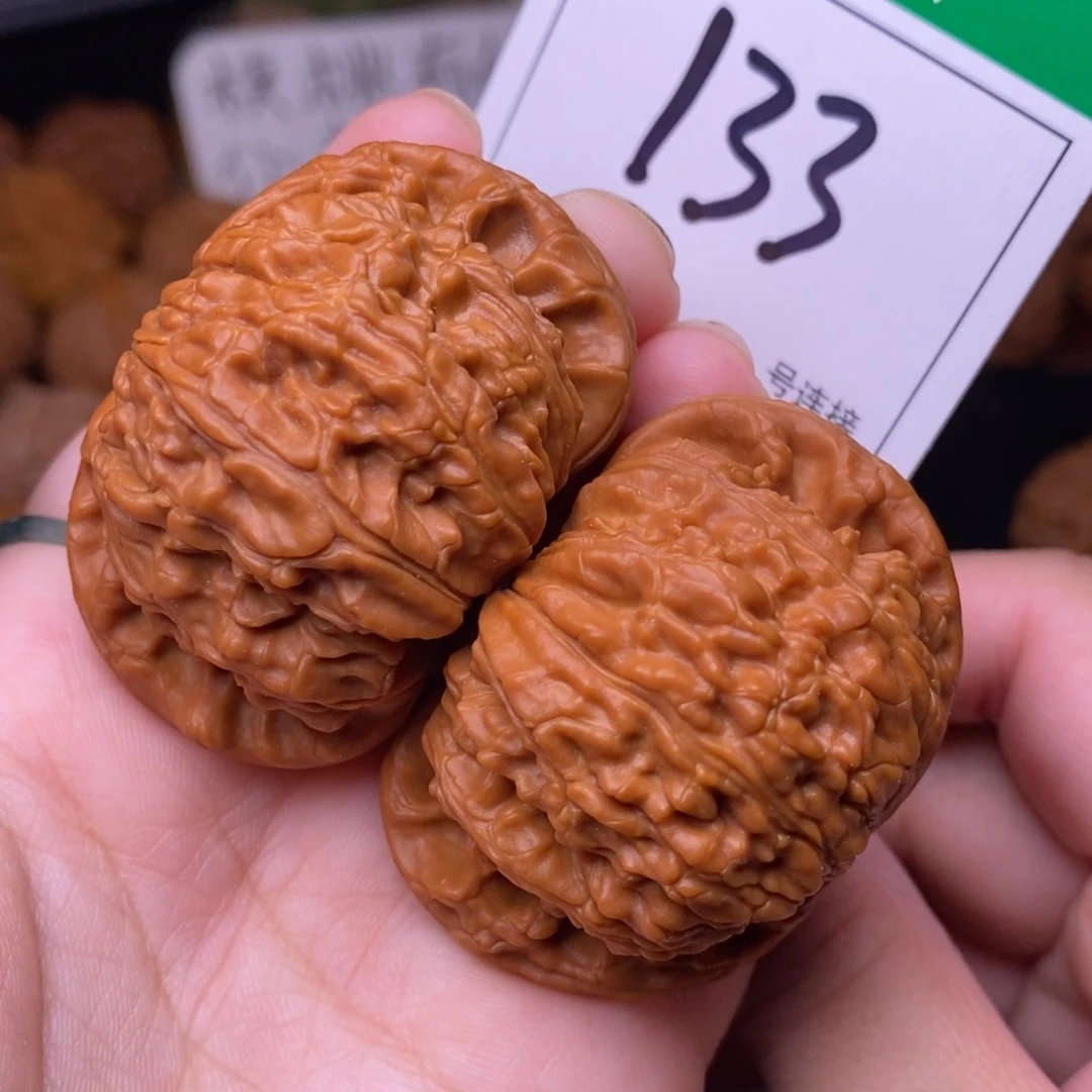 把件文玩核桃133闷尖白狮子头4.9