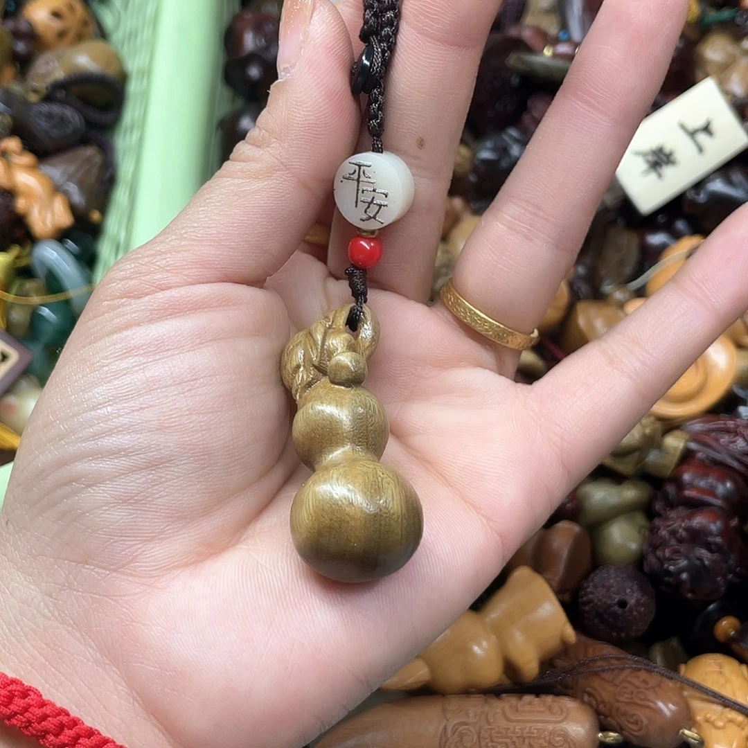 维腊木（绿檀）无事牌