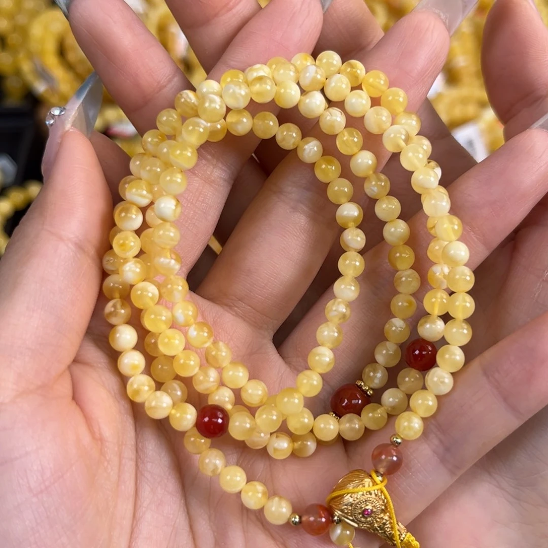 裸石琥珀未镶嵌金瓷白