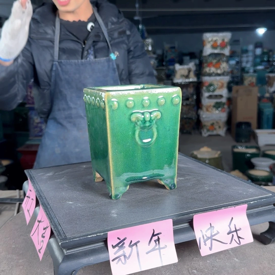 一风堂石湾花盆。釉裂瑕疵