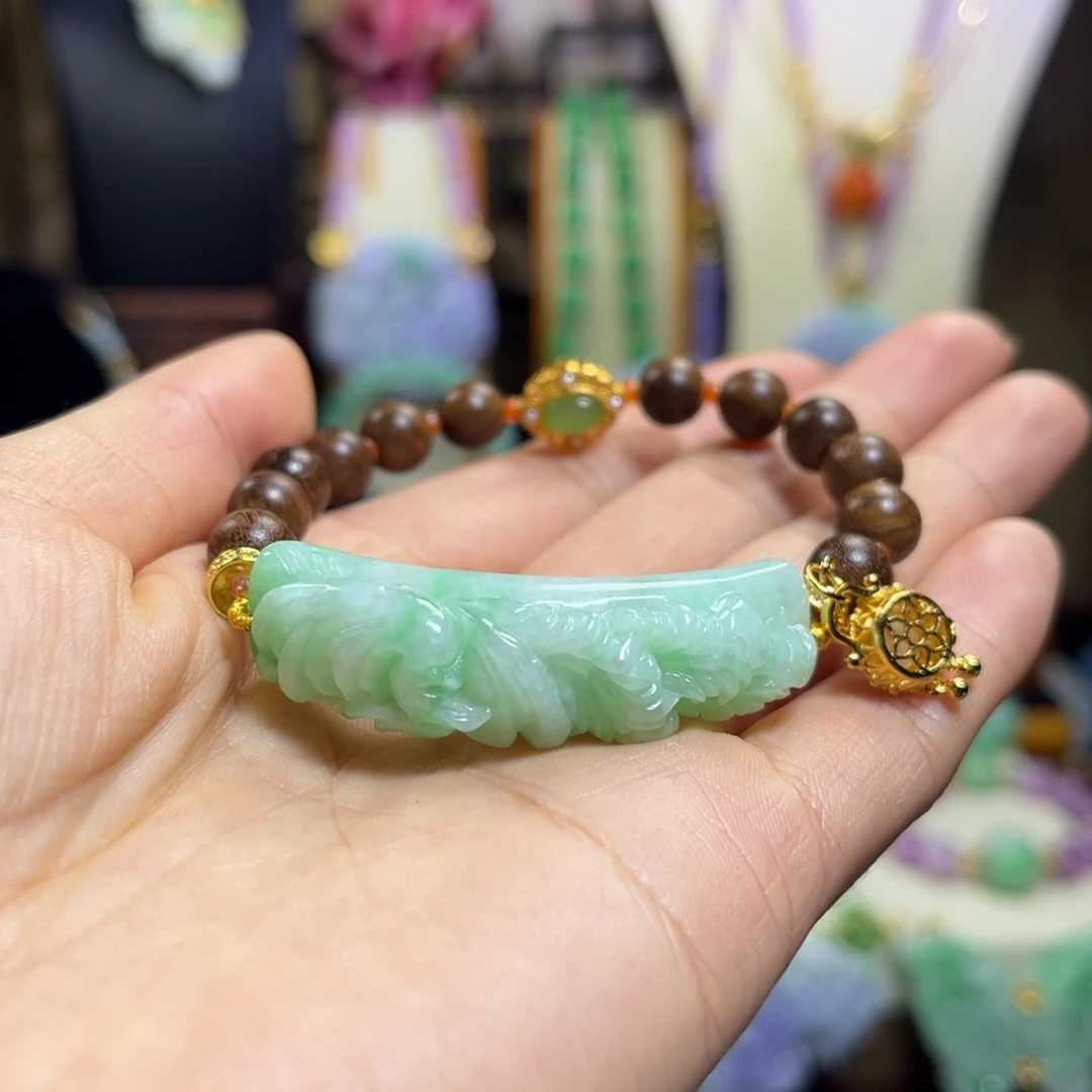 翡翠未镶嵌颈饰天然翡翠