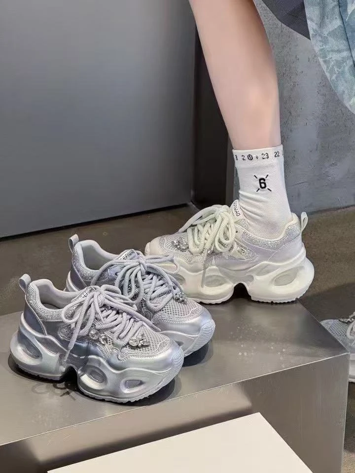 【华小姐】夏季新款时尚潮流圆头厚底透气百搭休闲鞋252