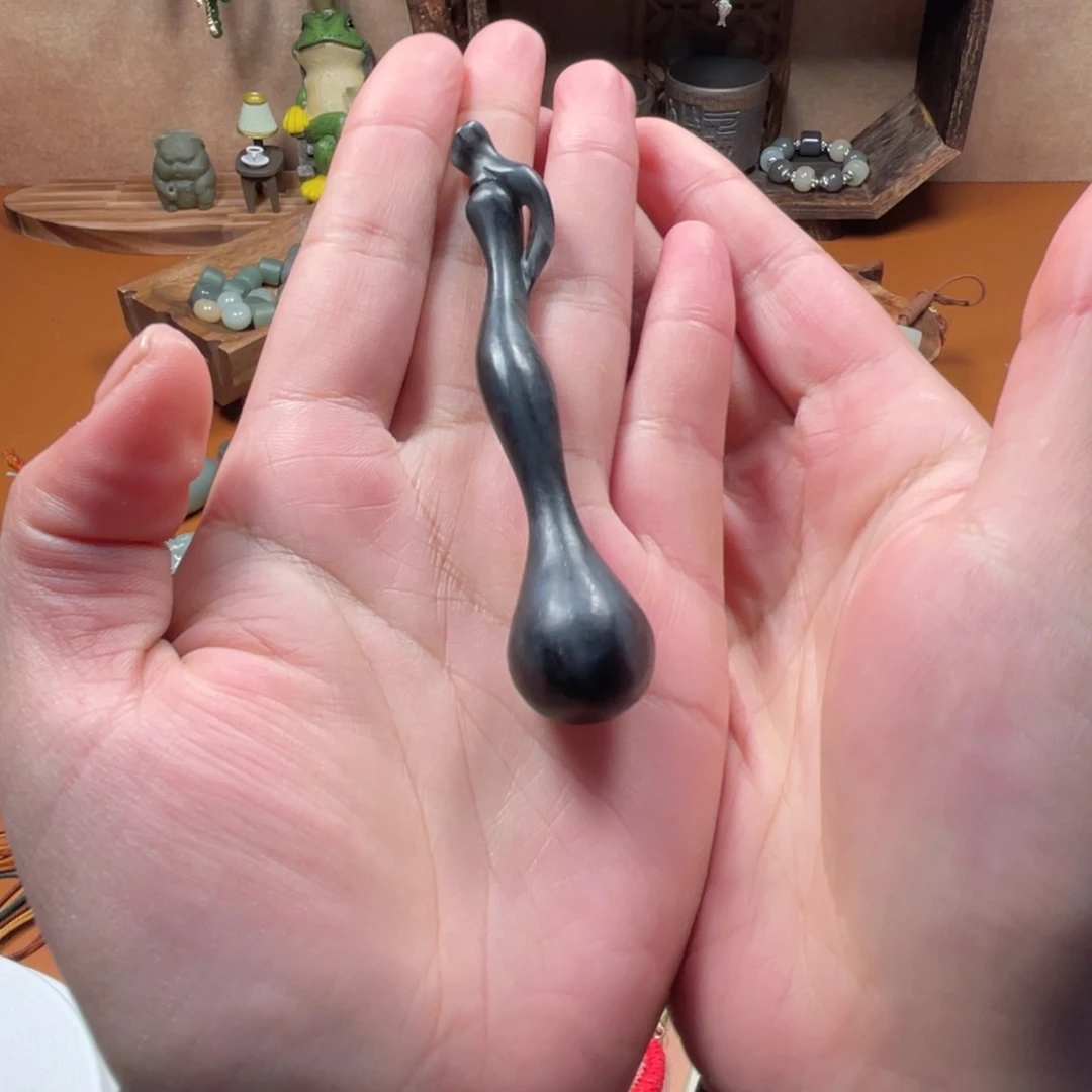 ****刀和田玉（糖玉）未镶嵌车挂