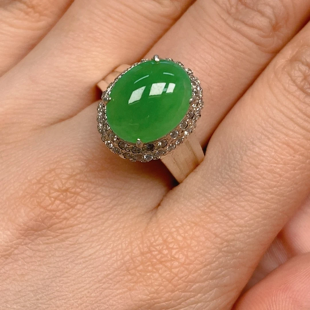 翡翠戒指未镶嵌翡翠