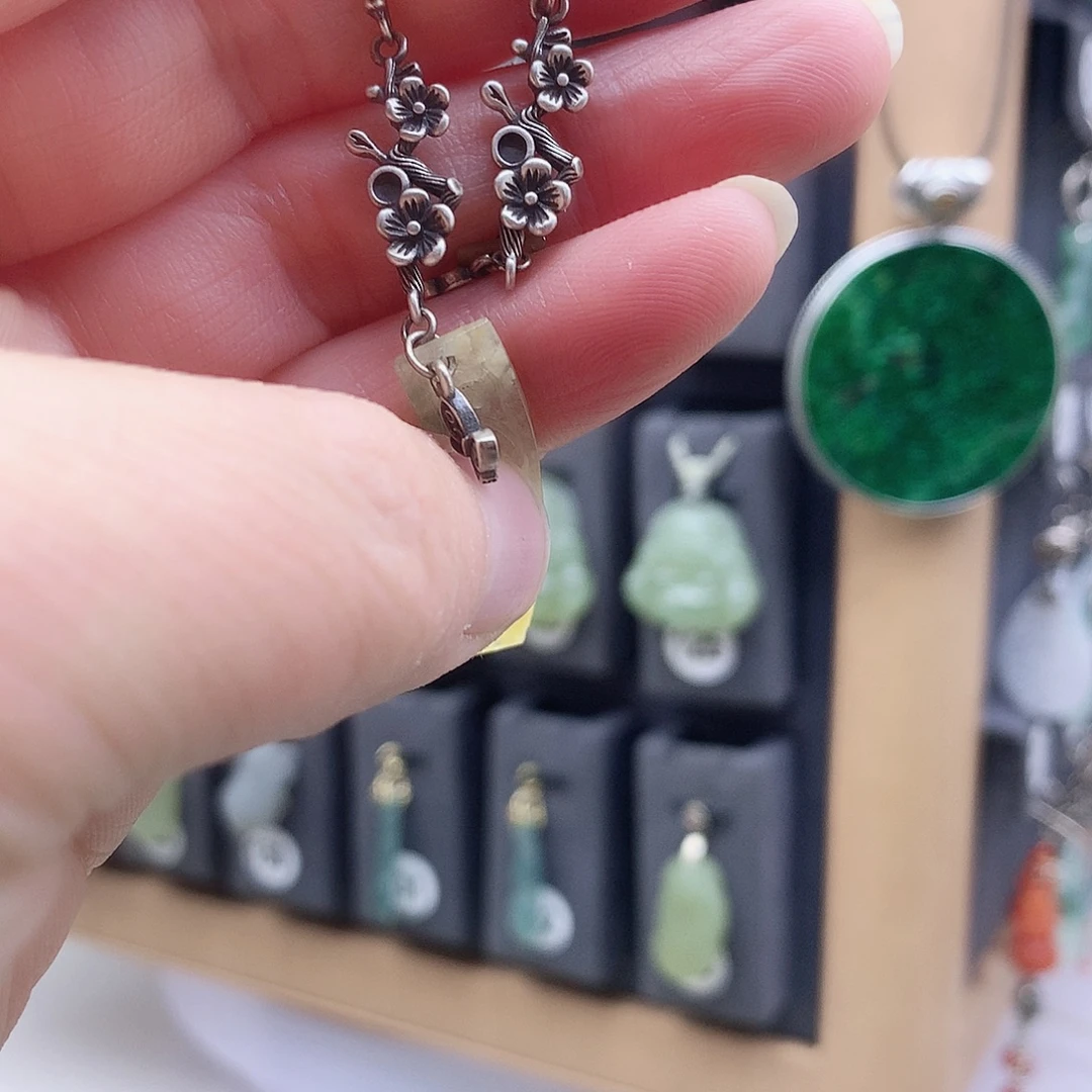 洋****翡翠银S925镶嵌耳饰