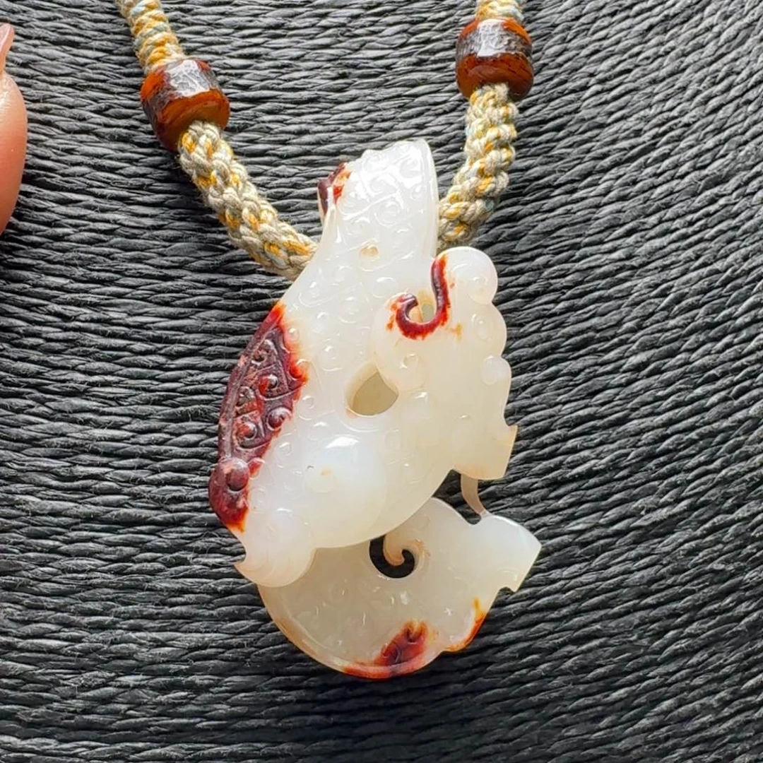 和田玉（糖玉）颈饰未镶嵌