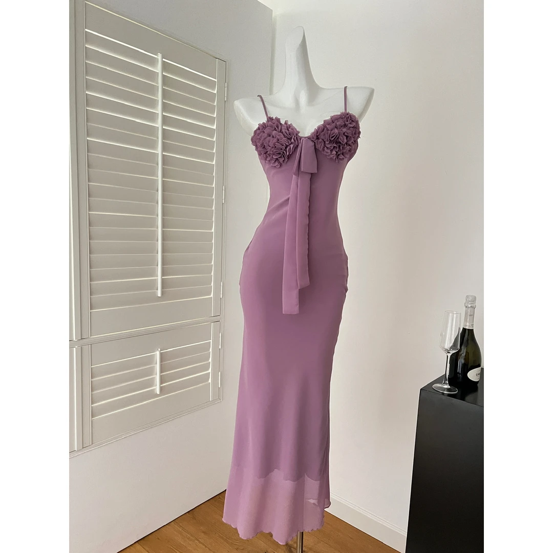 重工设计感蜜桃微甜显瘦气质性感夏季法式小众温柔甜美设计连衣裙