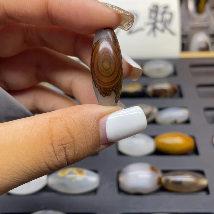 未镶嵌颈饰玛瑙/玉髓