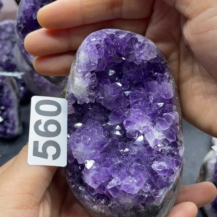 未镶嵌水晶大型摆件（非配饰）