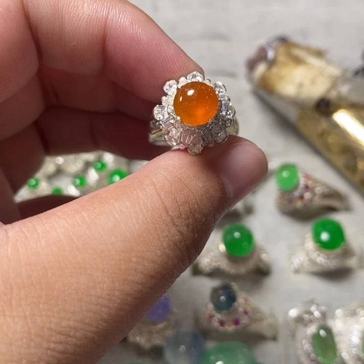 未镶嵌戒指翡翠翡翠冰种