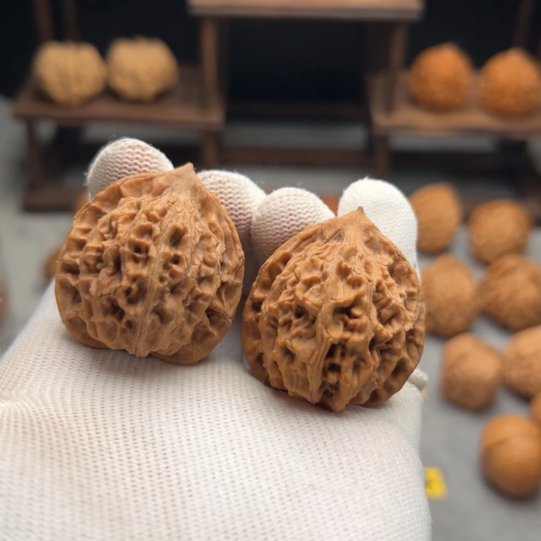 桃核吊坠迪****车野生小帽35.34.38