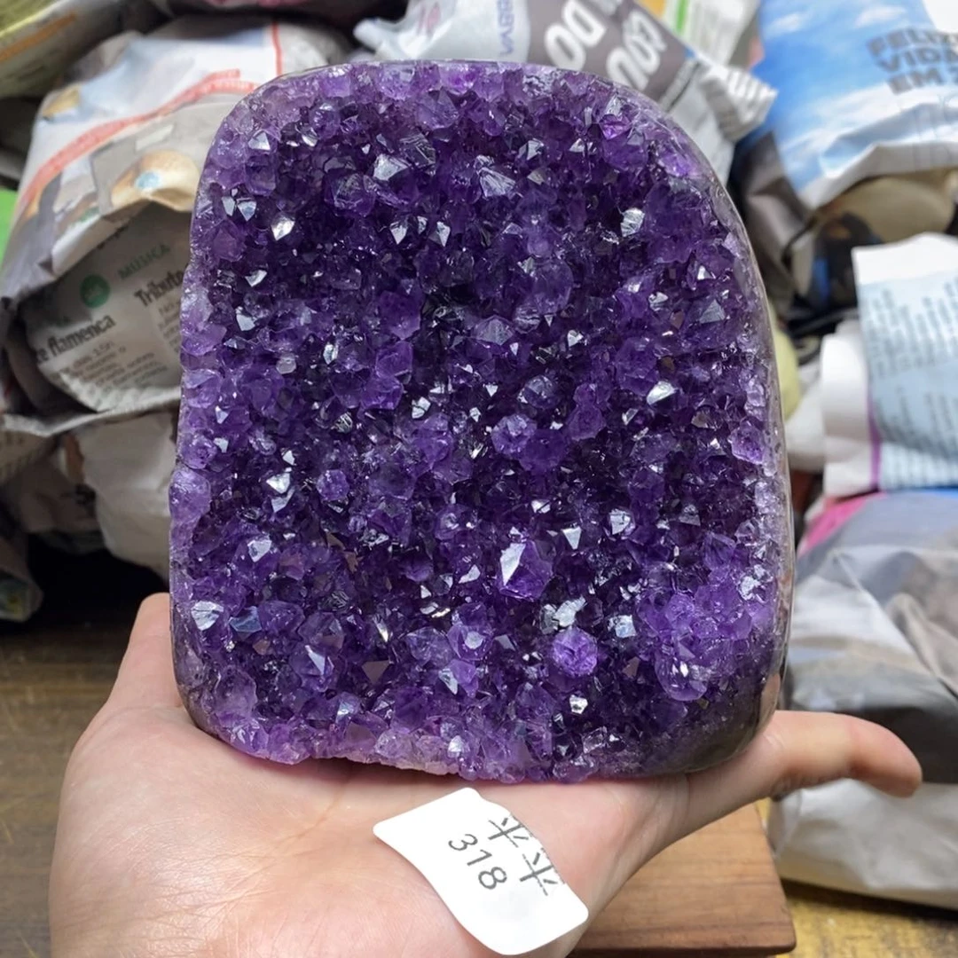 紫晶乌拉圭未镶嵌