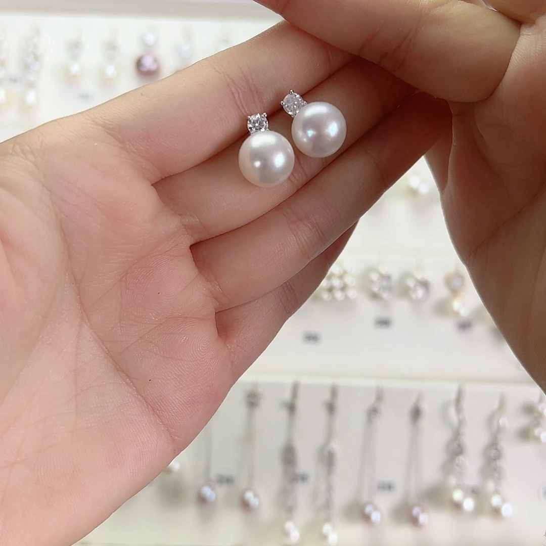 淡水珍珠银S925镶嵌耳饰