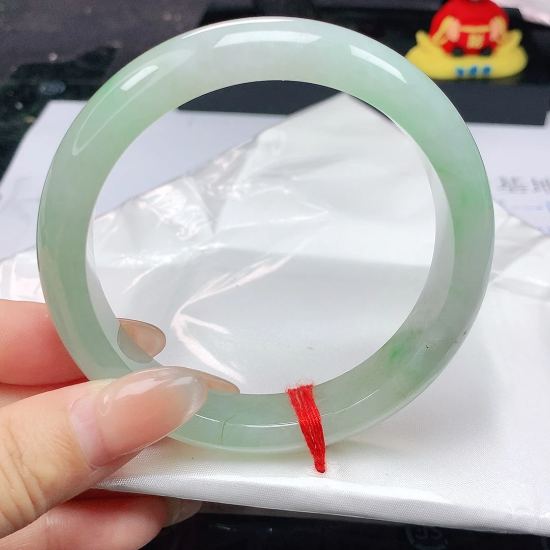未镶嵌手镯翡翠正