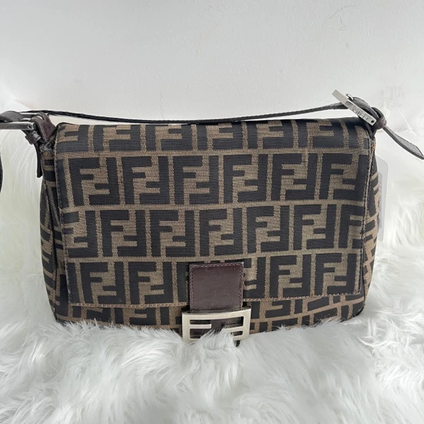 95新 FENDI/芬迪 芬迪单肩包/sk278