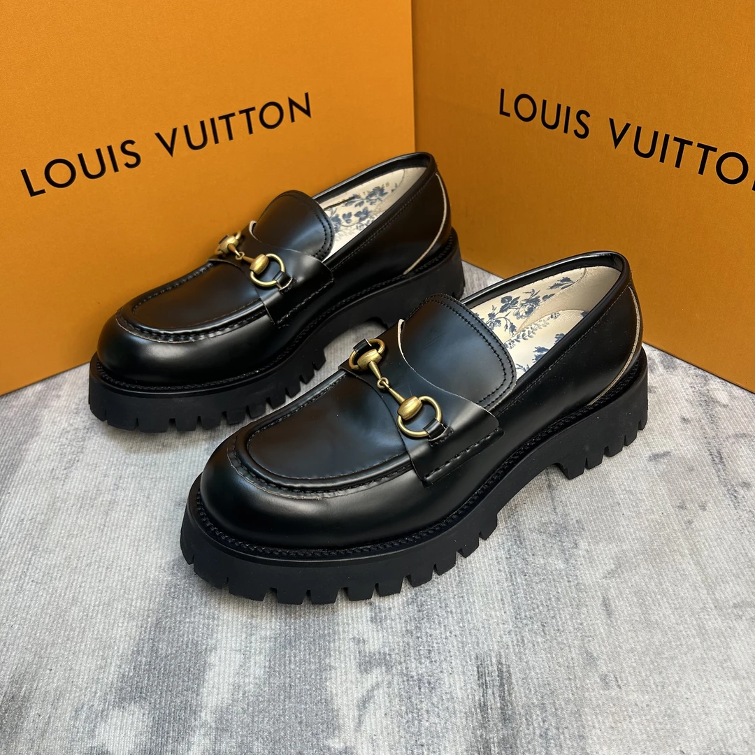 未使用 GUCCI/古驰 黑色皮革金色马蹄互扣乐福鞋/38.5-40欧码