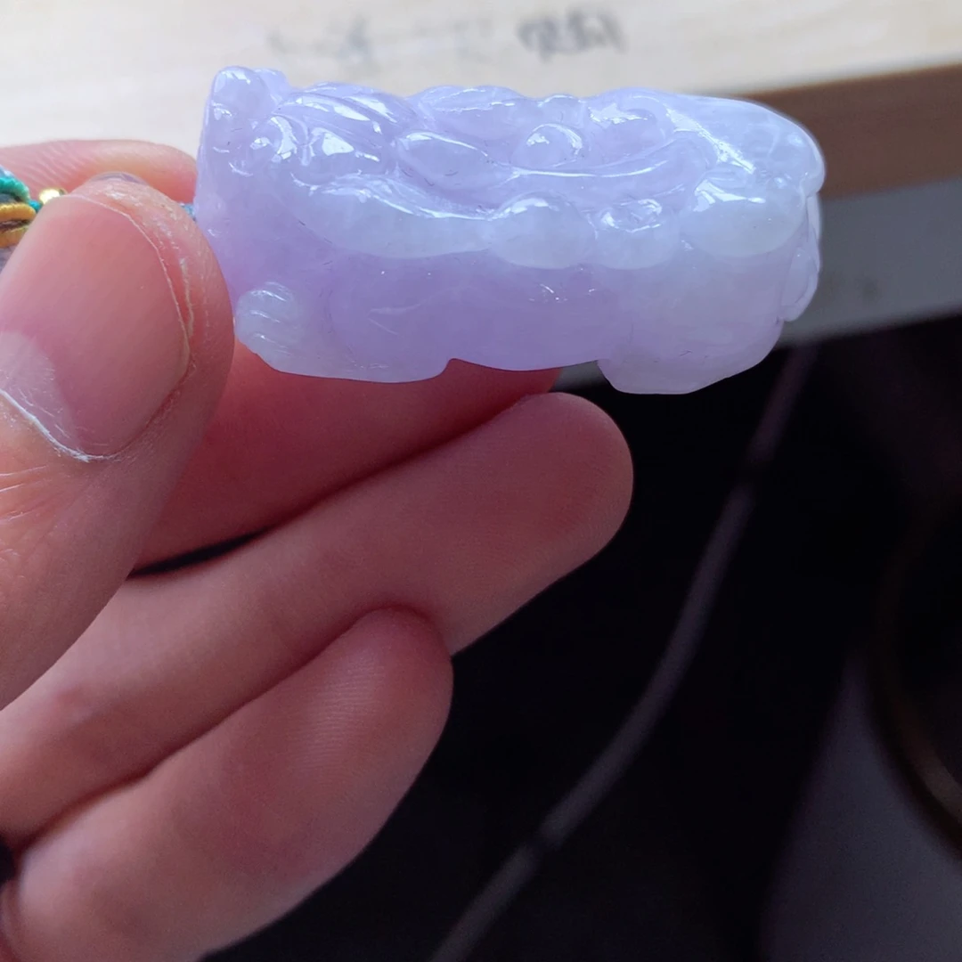 翡翠颈饰未镶嵌吊坠