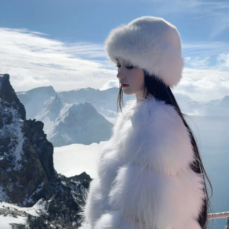 聚酯纤维冬季毛绒瓜皮帽子女加厚保暖仿皮草洋气护耳蒙古帽防风抗