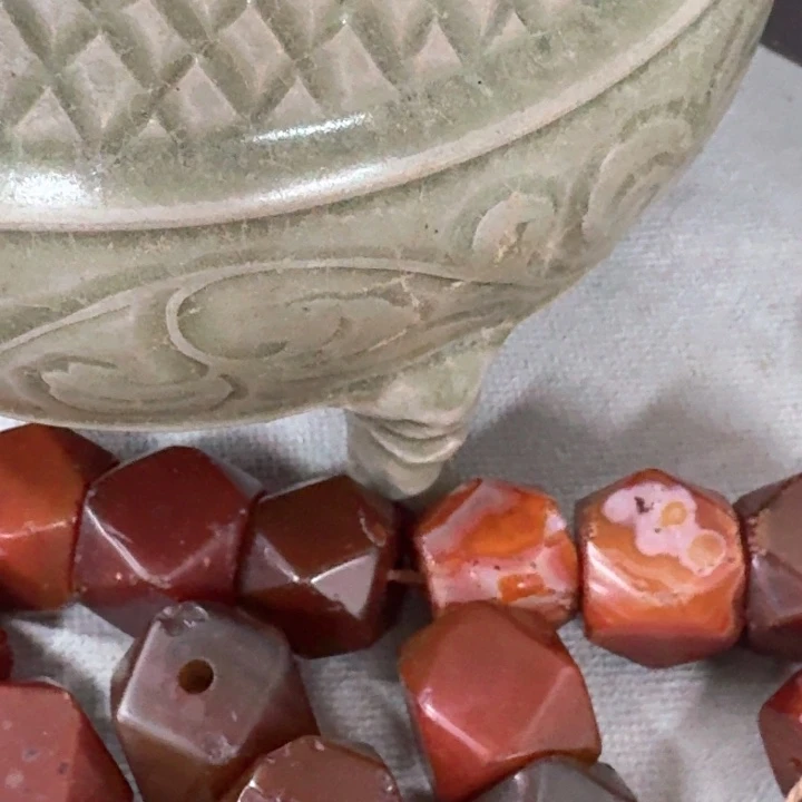 摆件用****7b h v g g g h b h h