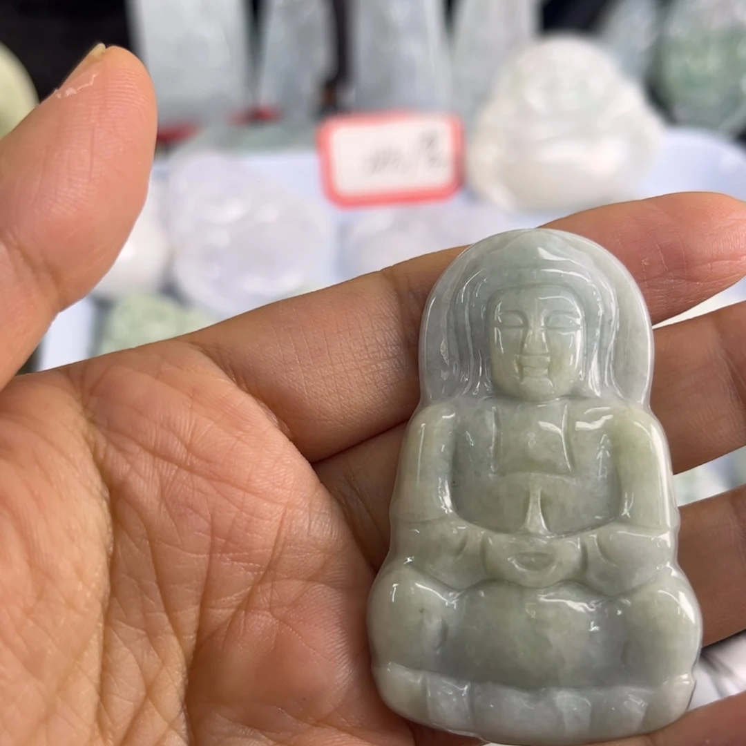 翡翠未镶嵌吊坠(不含链)瑕疵