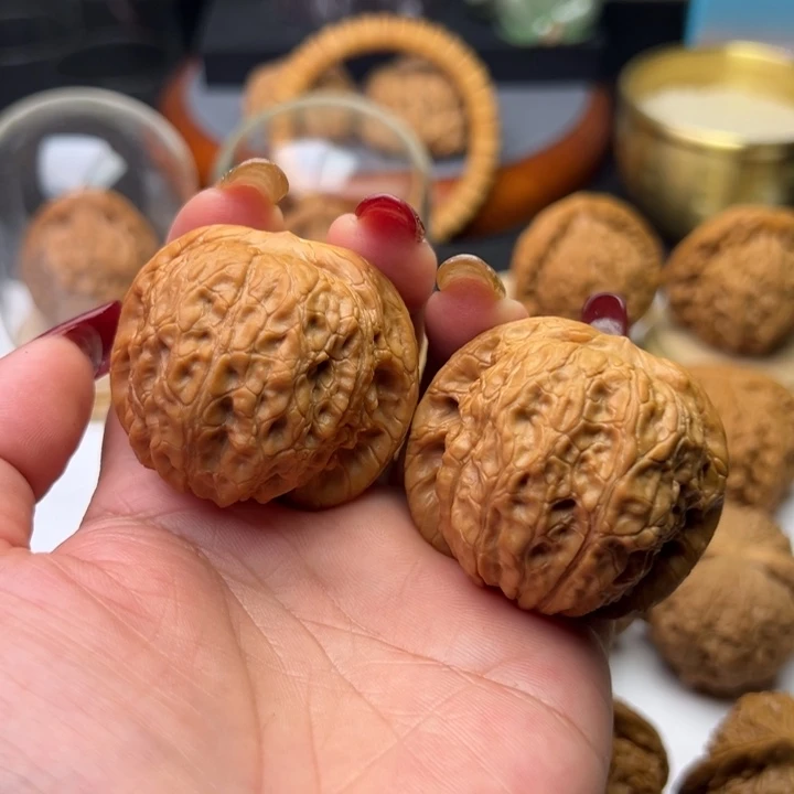 文玩核桃把件芳芳血麒麟43