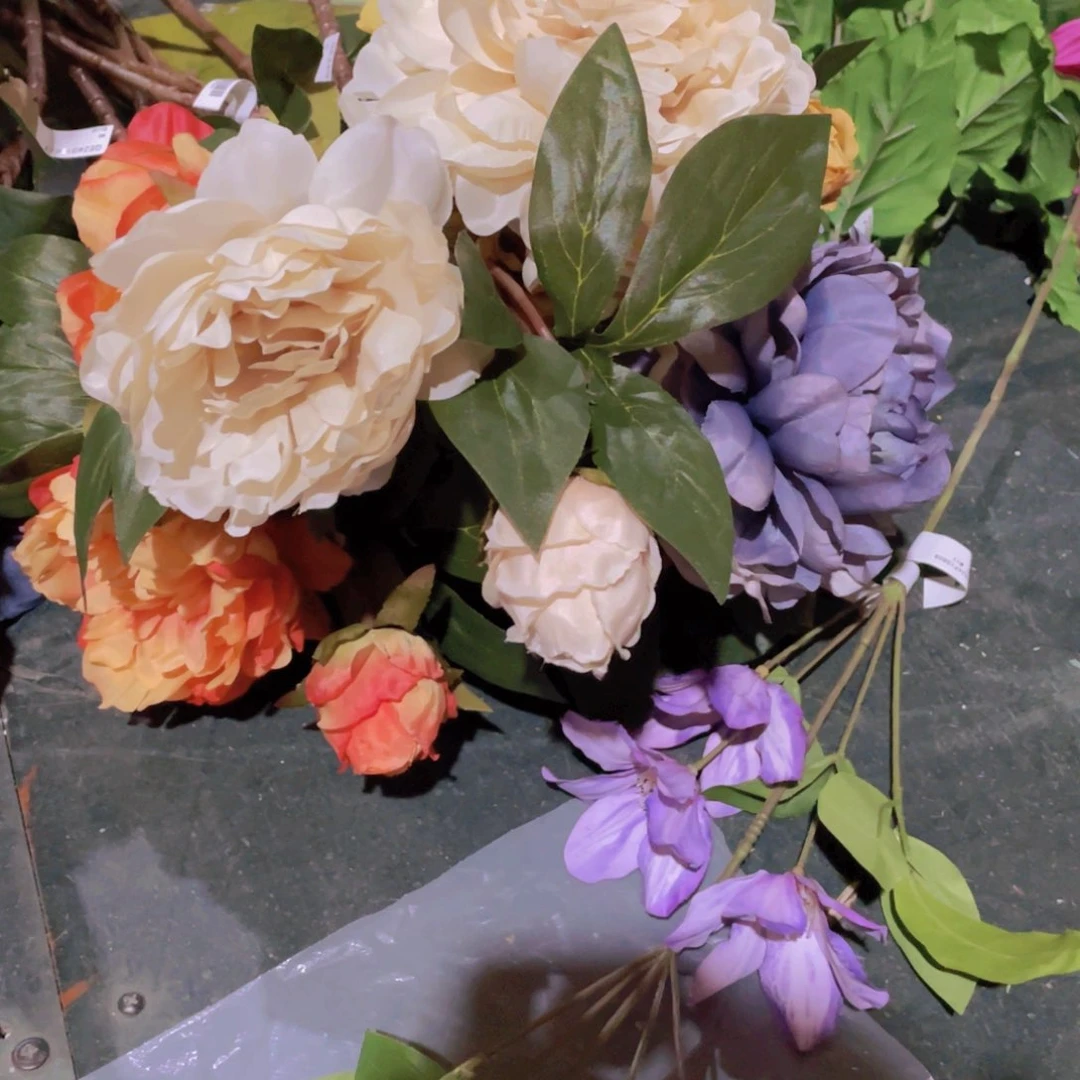 蓝***鱼陶瓷花瓶，部分微瑕