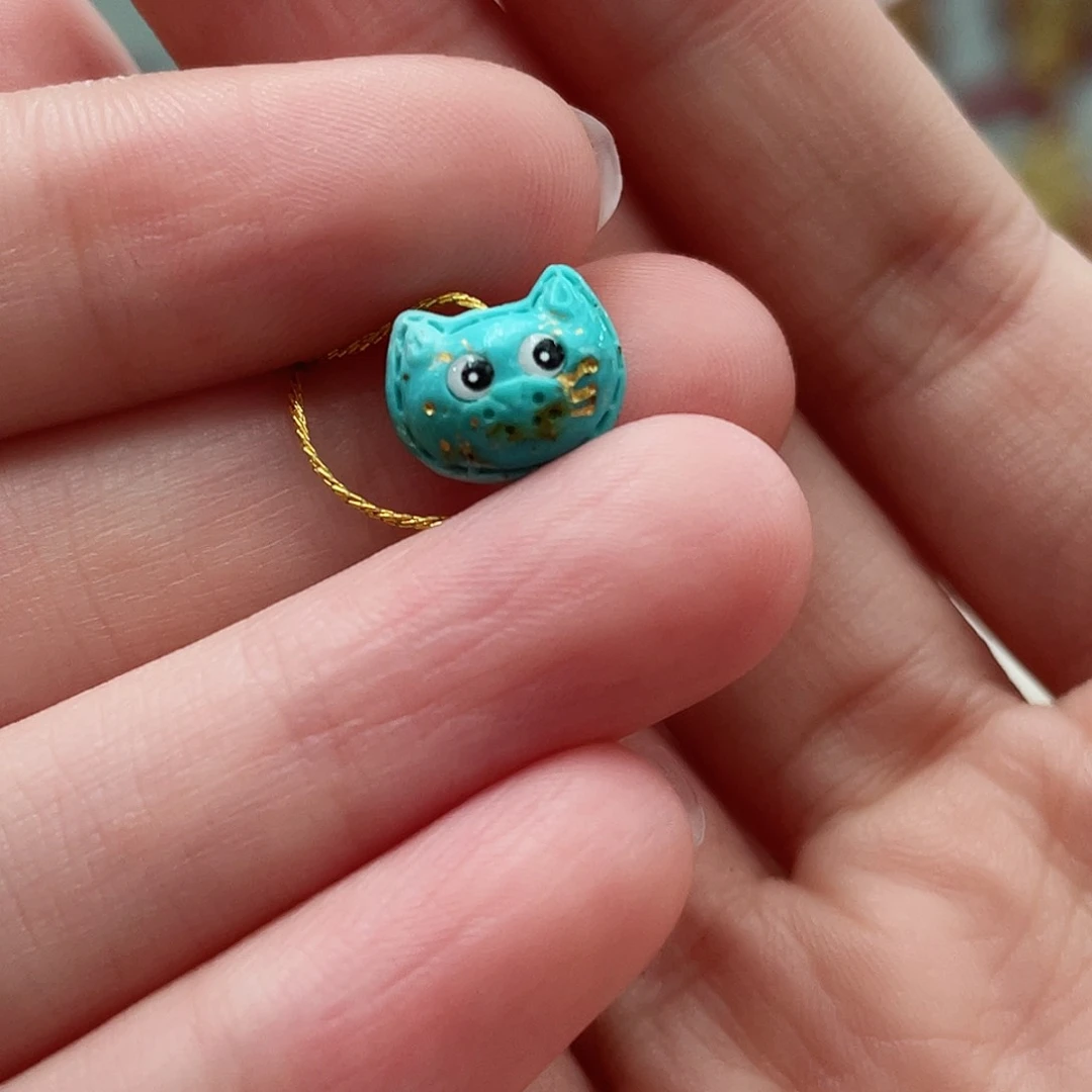 绿松石颈饰未镶嵌