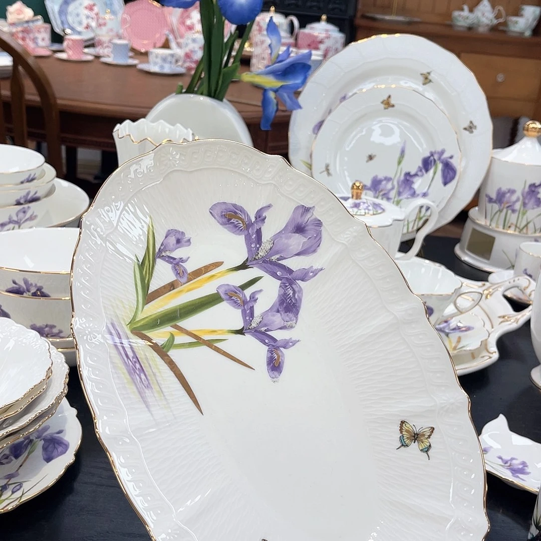 骨瓷两个鱼盘—————