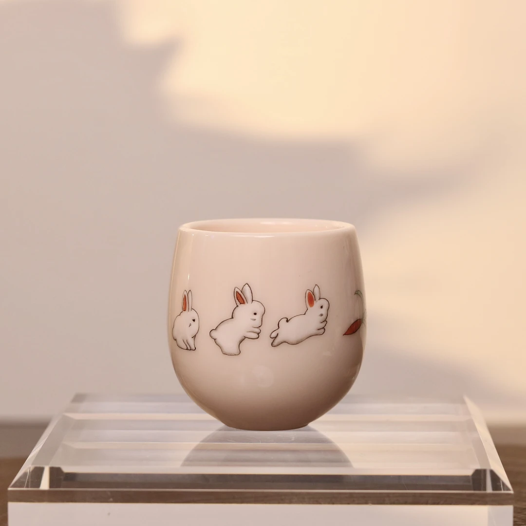 茗器山房 景德镇手绘可爱兔兔粉瓷龙蛋杯茶杯主人杯 50cc