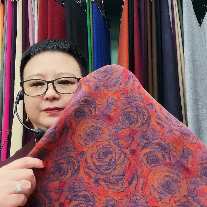 艺***制织花可可紫大小玫瑰3米