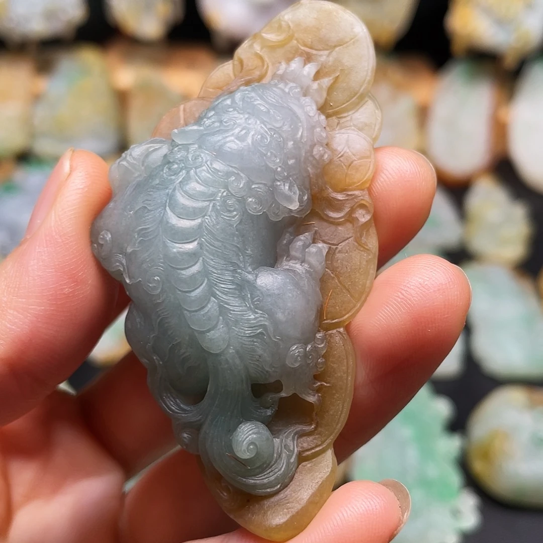 定制翡翠未镶嵌醒狮