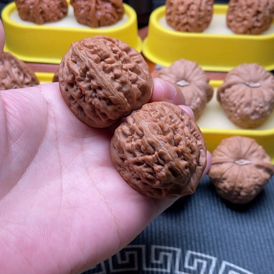 吊坠文玩核桃全品红锦鲤